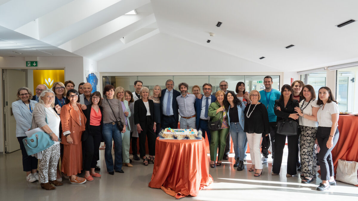 Foto di gruppo dell'Associazione Davide Ciavattini